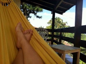 feet-649782_1280 xs